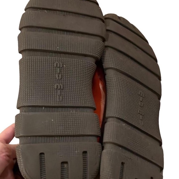 SOLD - Picture 2 of 4